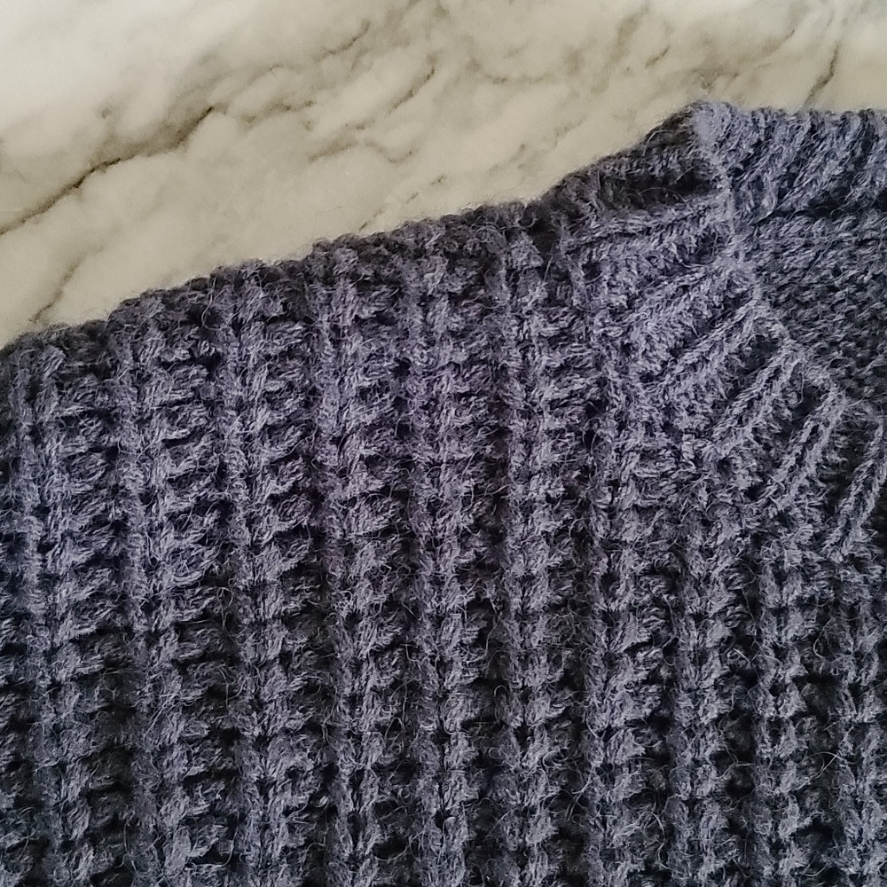 element sweater size medium - Picture 2 of 7